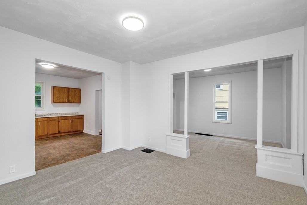 705 Smith Ave Sw - Photo 3 of 22