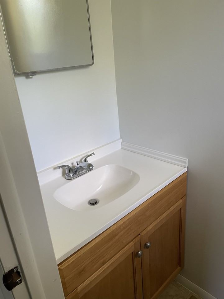 550 Old Orchard Ln - Photo 7 of 16