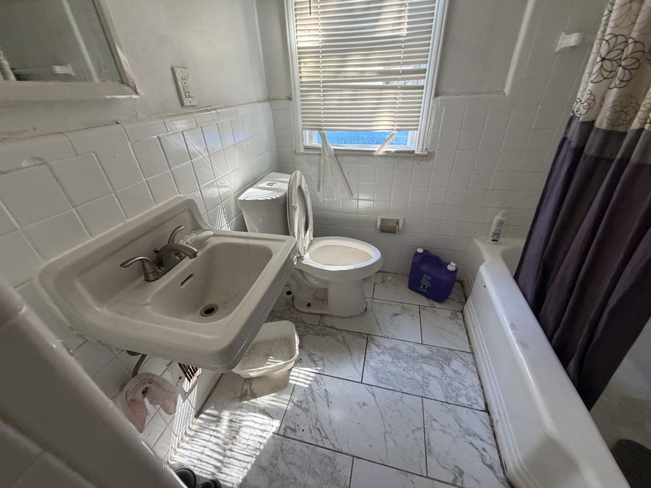 15058 Park Grove St - Photo 3 of 6