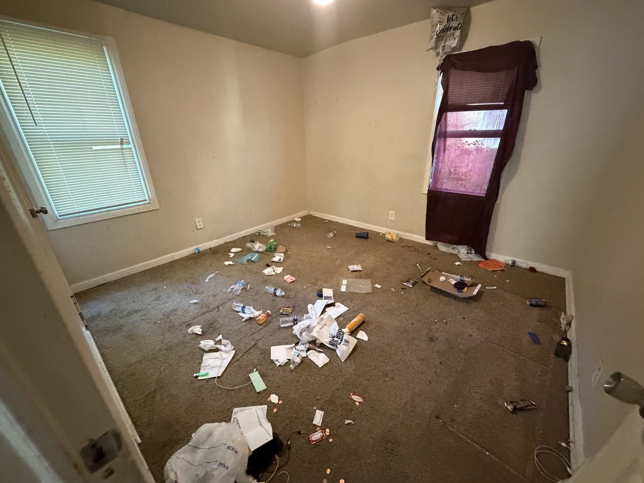 15058 Park Grove St - Photo 4 of 6