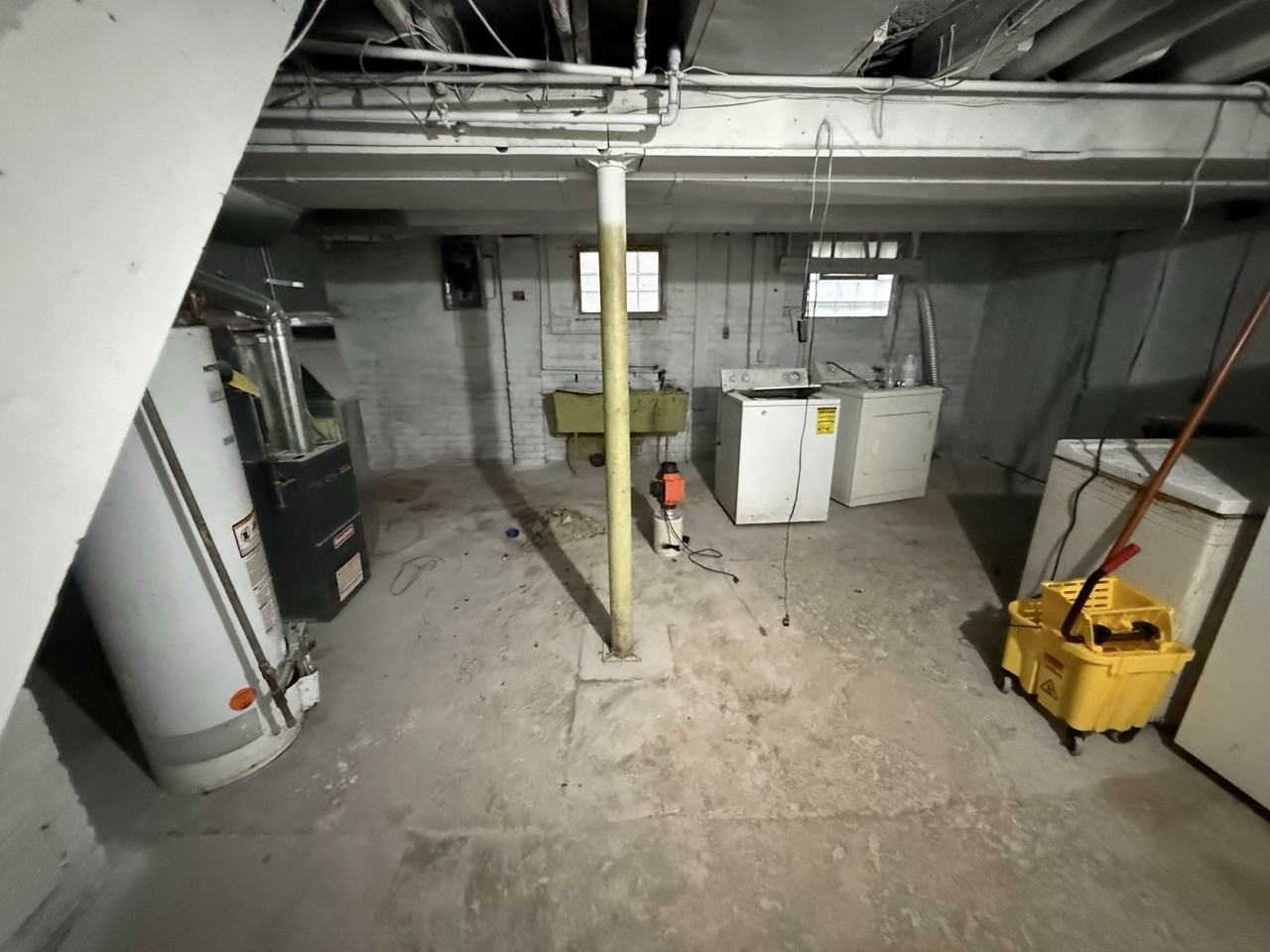 5372 Cooper St - Photo 2 of 4