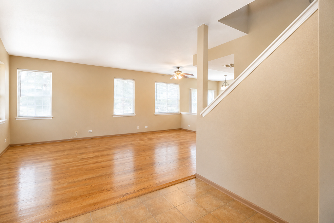 1858 S Hamlin Ln #1858 - Photo 3 of 21