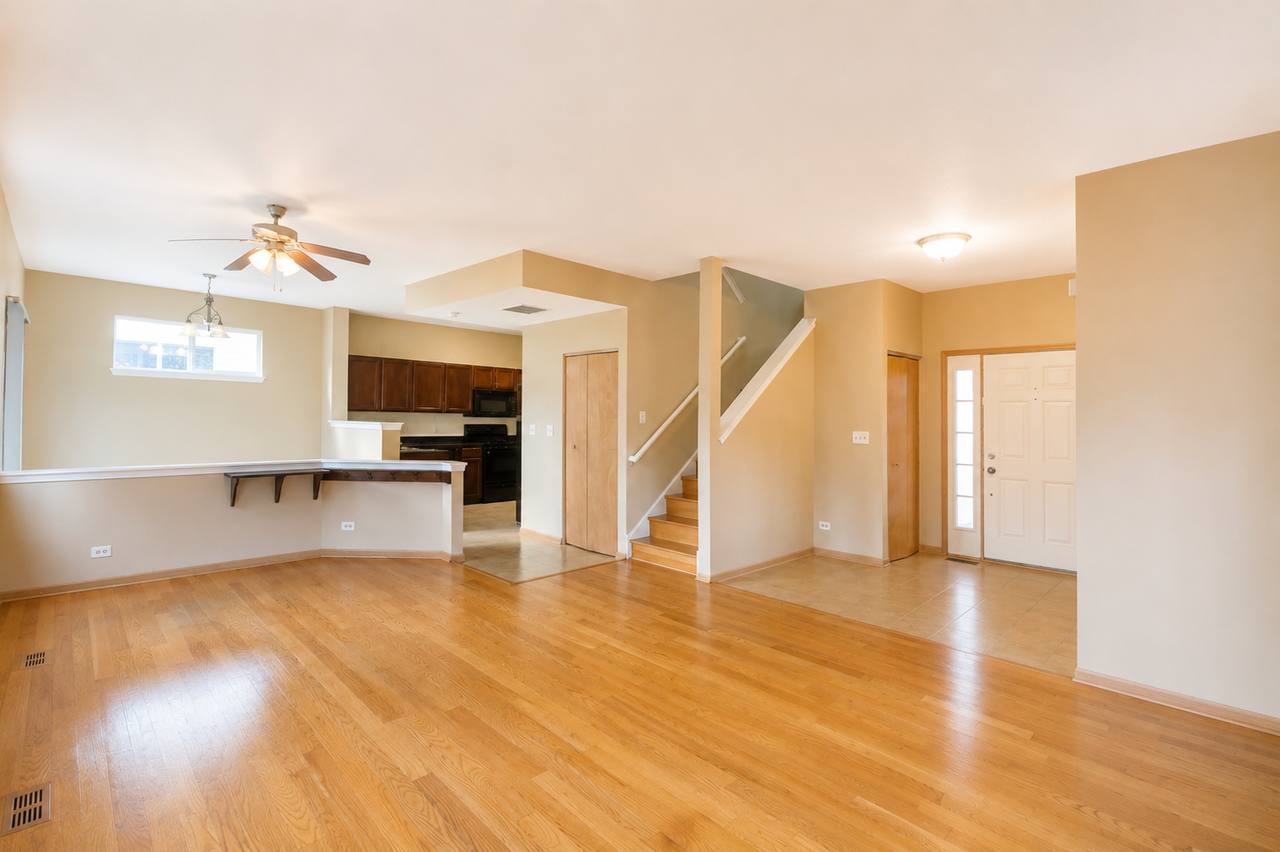 1858 S Hamlin Ln #1858 - Photo 5 of 21
