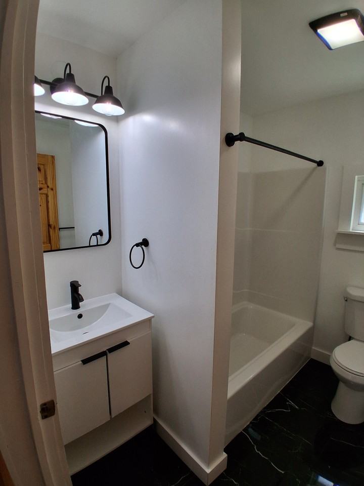 4 115th St #2R - Photo 3 of 12