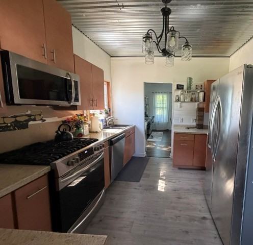 303 E Center St - Photo 7 of 21
