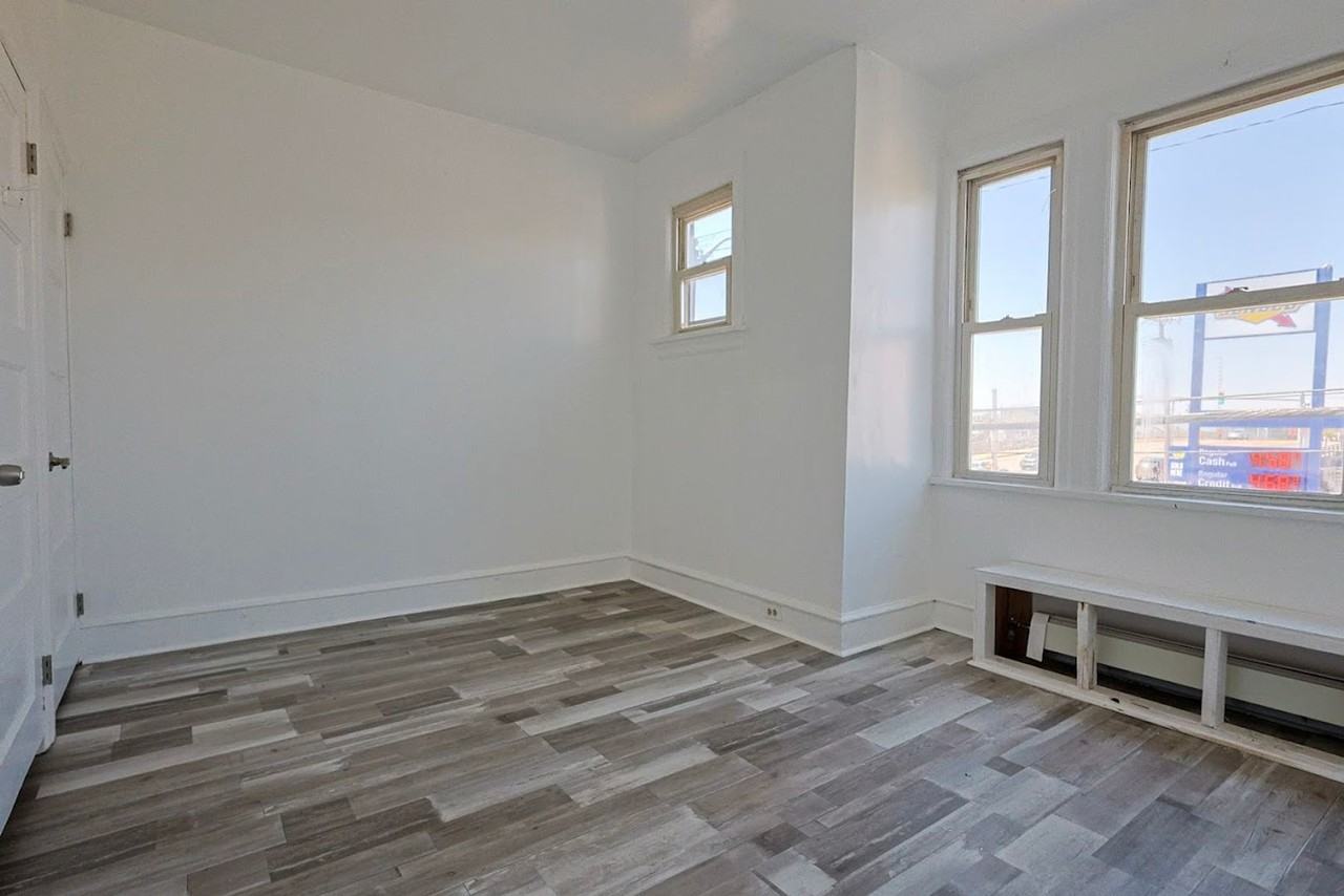 3636 Winchester Ave - Photo 5 of 16