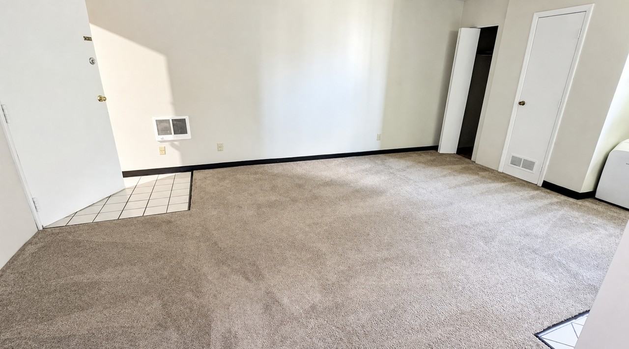 325 N Craig St #103 - Photo 4 of 6