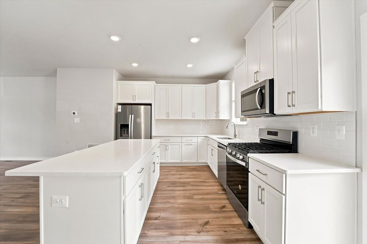59 Four Leaf Dr - Photo 5 of 28
