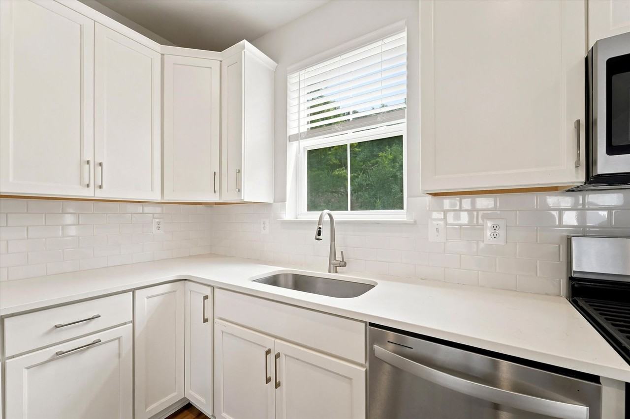 59 Four Leaf Dr - Photo 6 of 28