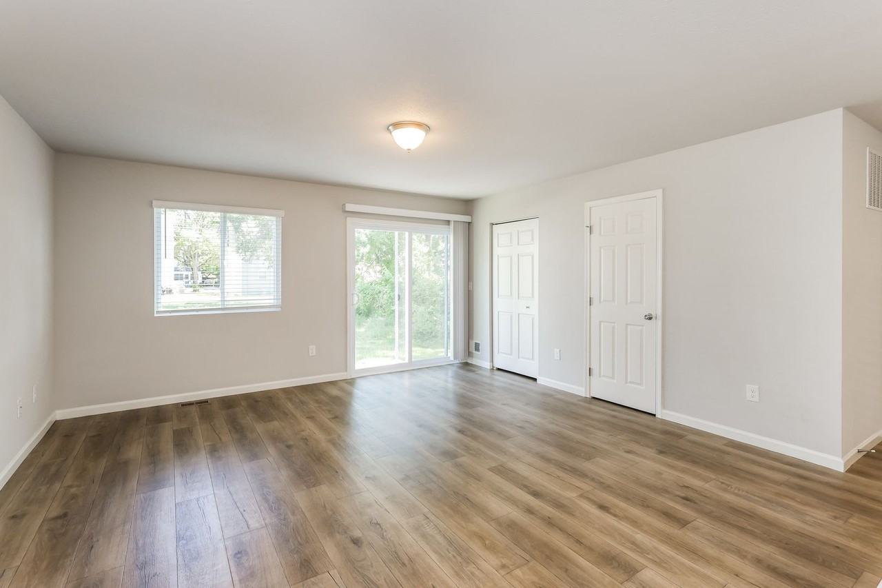 507 Burr St - Photo 2 of 33
