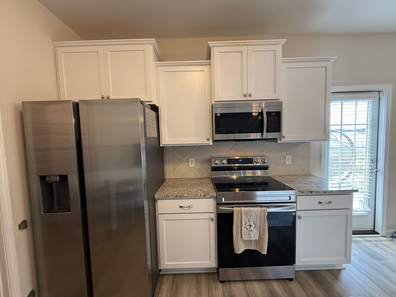 157 Deerfield Dr Ne - Photo 2 of 12