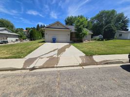 featured image of 841 Beverly Hills Dr