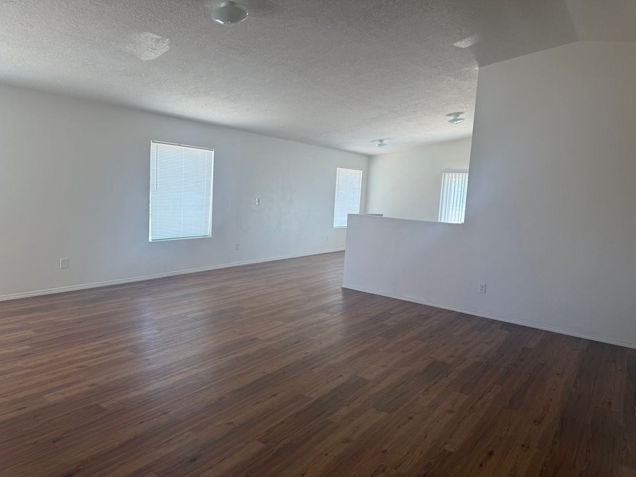 3716 Rancher Loop Ne - Photo 7 of 18