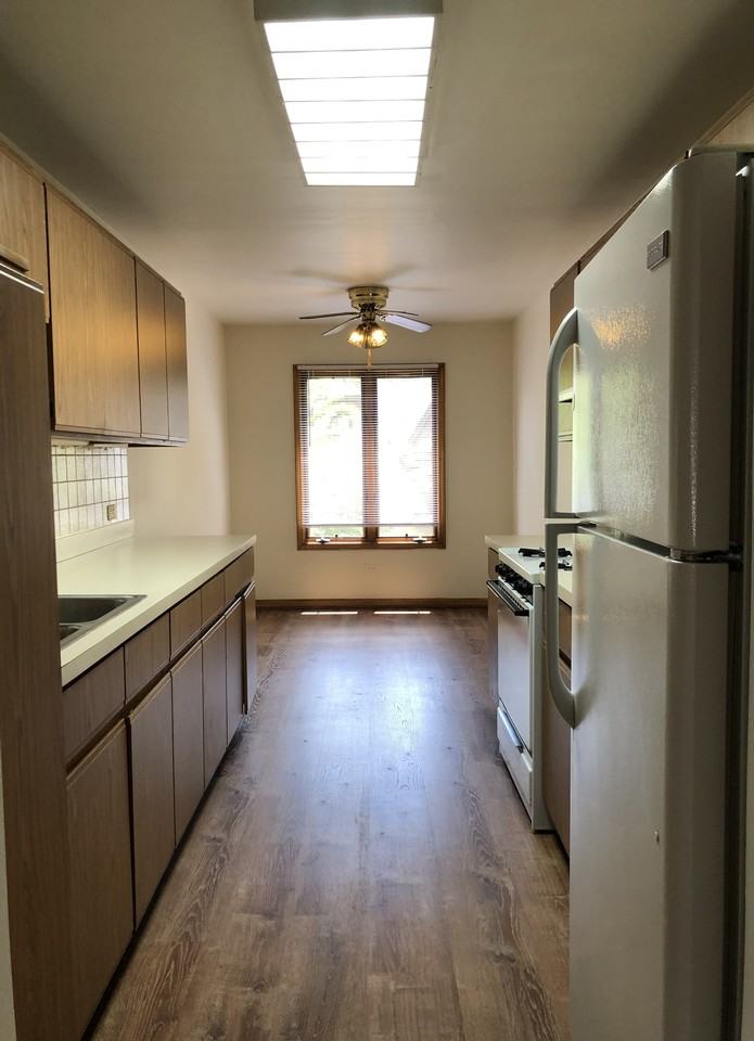 556 Main St #104 - Photo 2 of 7