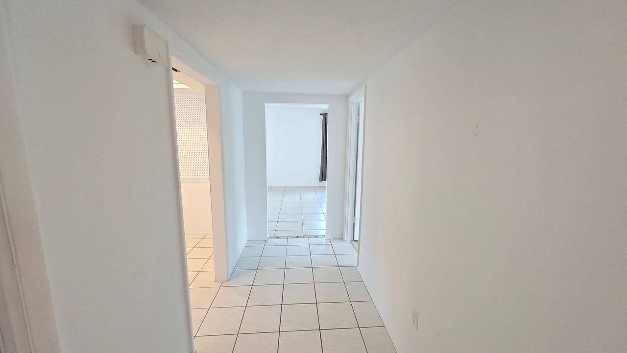 5451 Riverbluff Cir #V69 - Photo 6 of 29