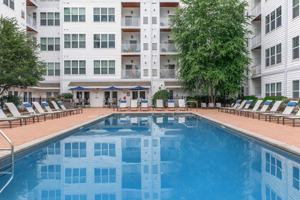 featured image of 515 West Ave
