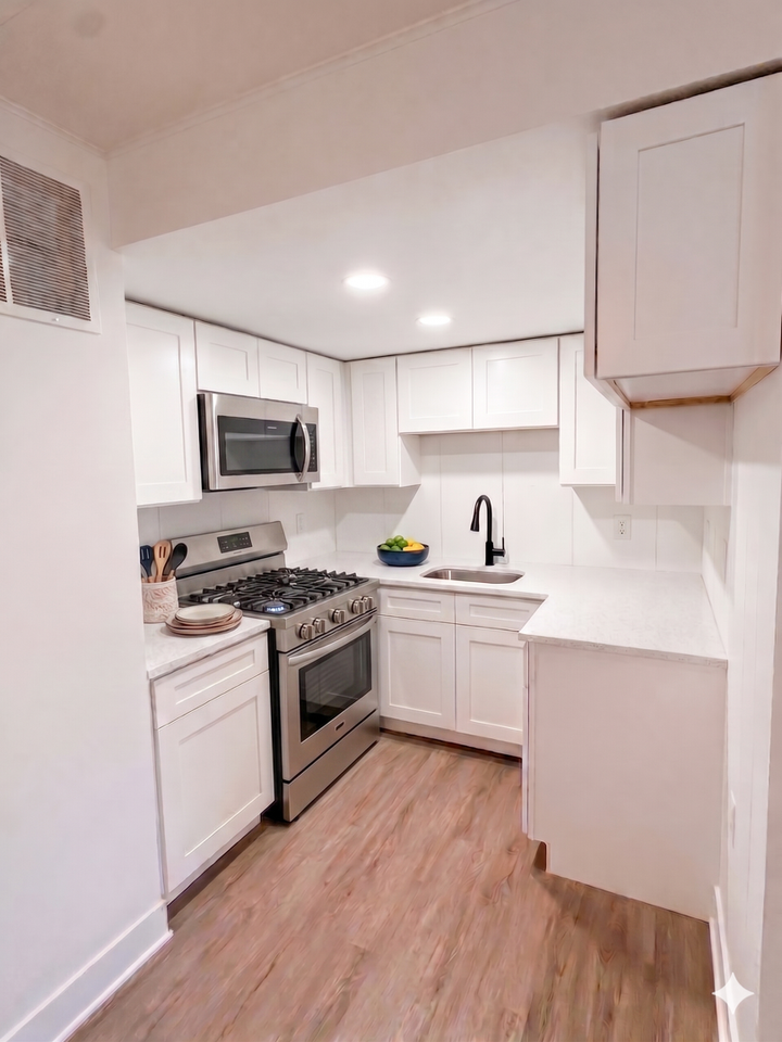 11035 South Keating Avenue - Photo 4 of 25