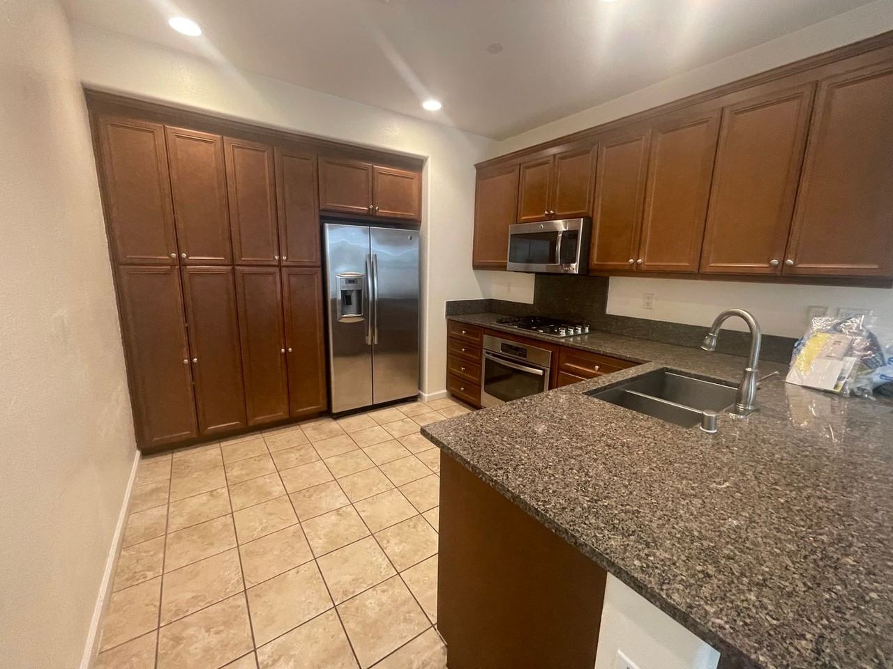 2053 Camino Real Way - Photo 3 of 18