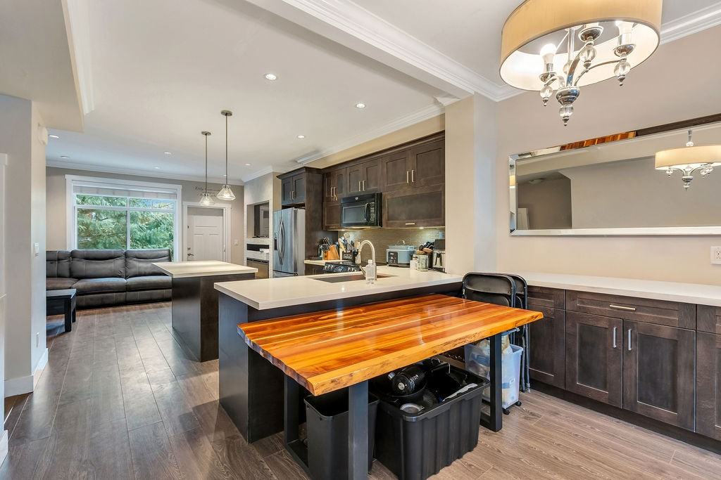 180 St & 71A Ave #20 - Photo 3 of 19