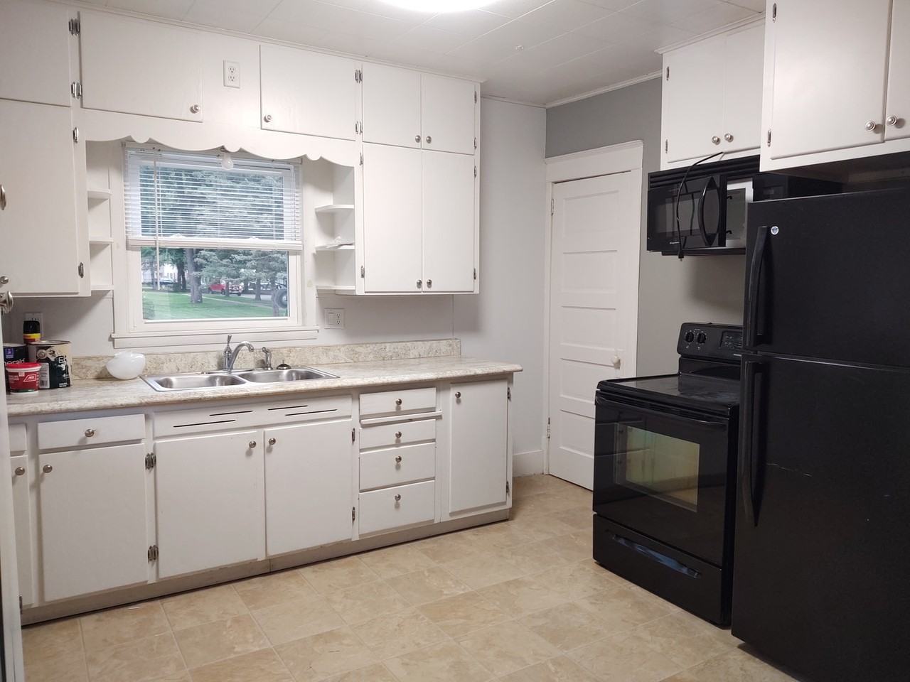 415 N 9th St - Photo 3 of 17