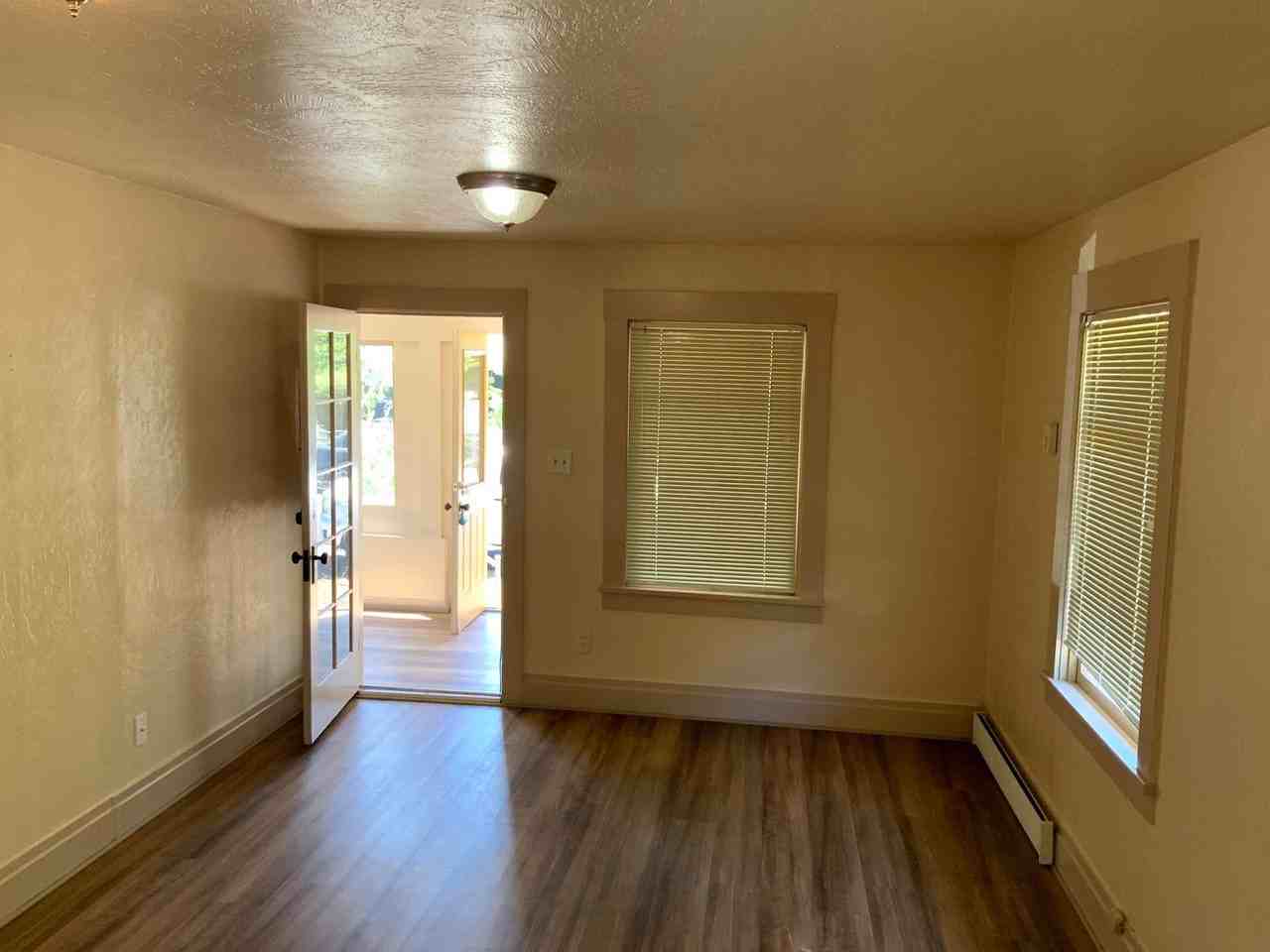 402 G St - Photo 6 of 18