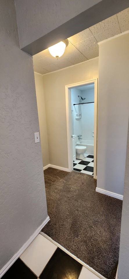 585 Southwest #UP - Photo 2 of 21