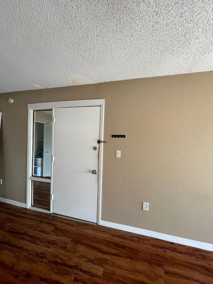 618 Orange Dr #212 - Photo 7 of 26