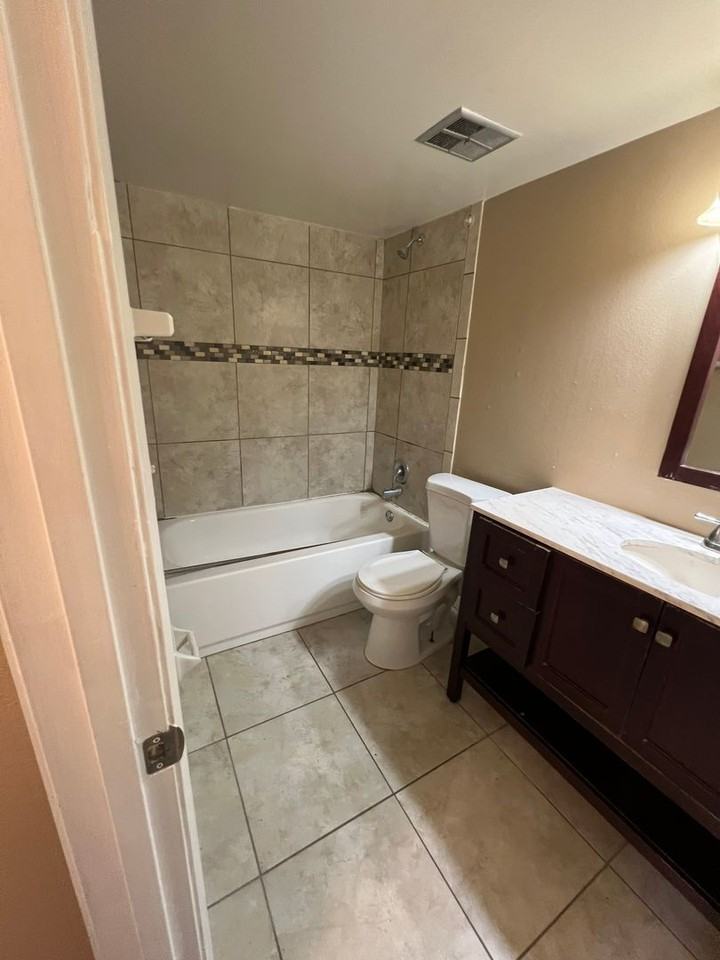 618 Orange Dr #212 - Photo 7 of 22