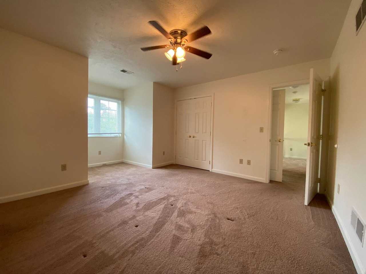 106 Amber Ln - Photo 6 of 33