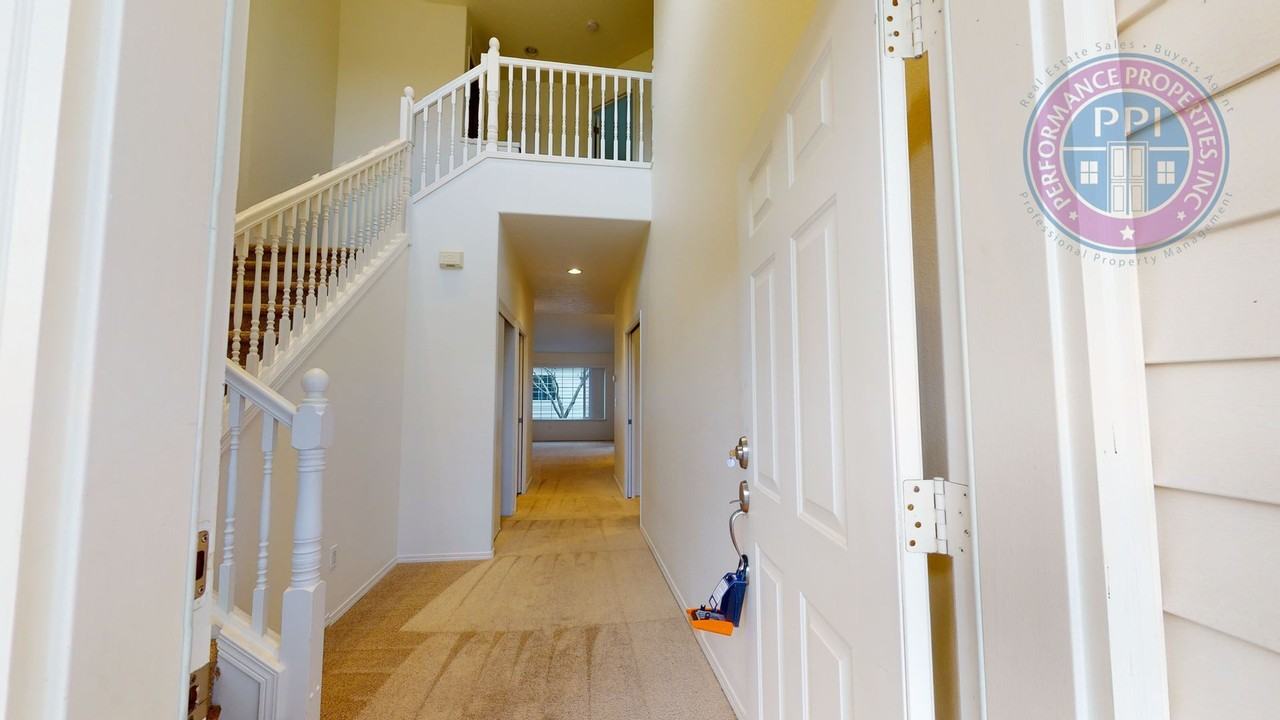 14439 Se Oregon Trail Dr - Photo 2 of 16