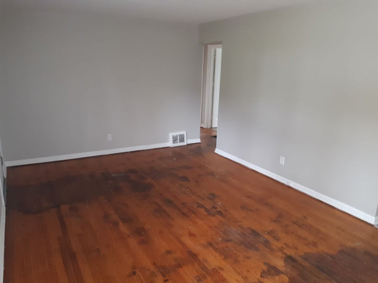 4222 Edison St - Photo 7 of 14