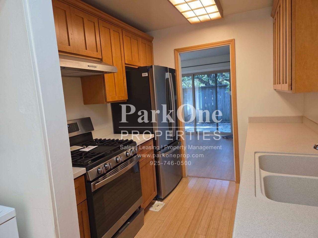 1817 Holland Dr - Photo 4 of 17
