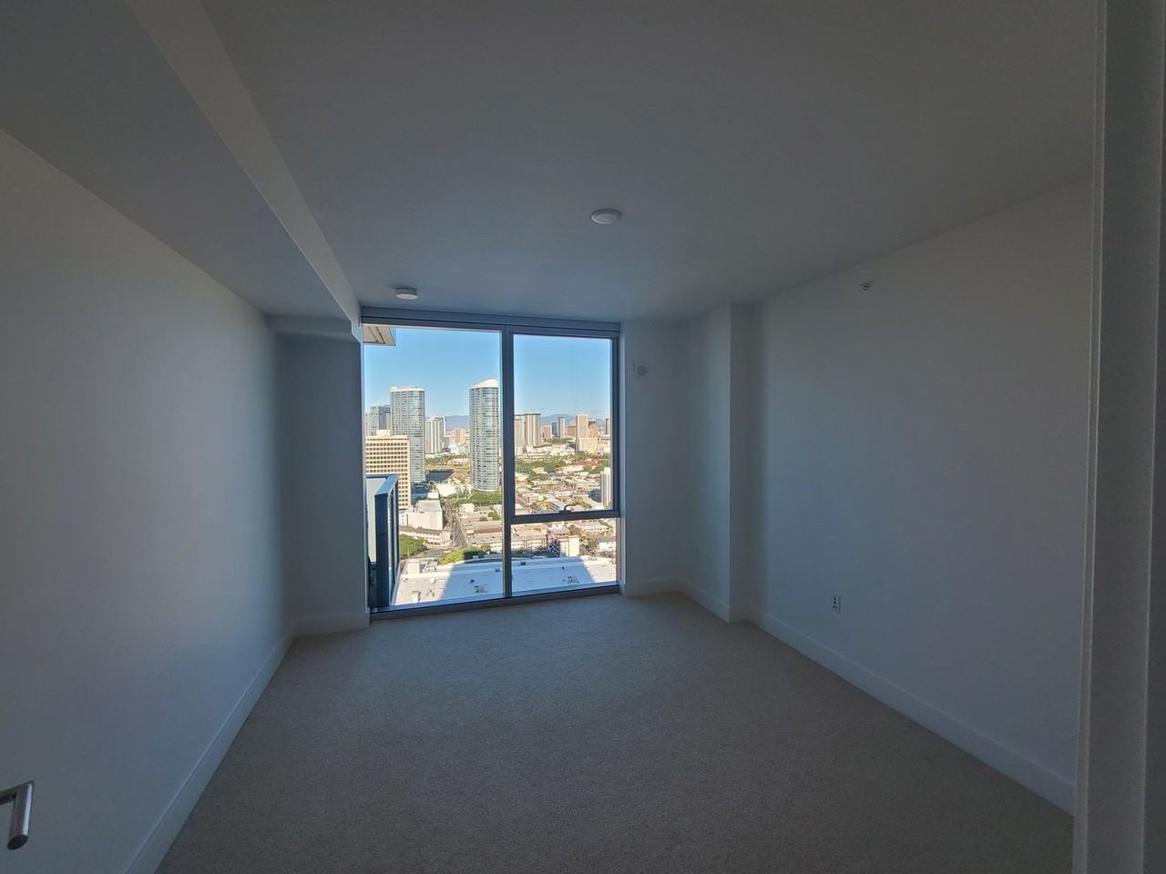 629 Keeaumoku St #2706 - Photo 5 of 7