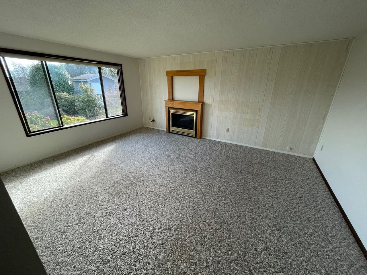 3801 37th Dr - Photo 7 of 19