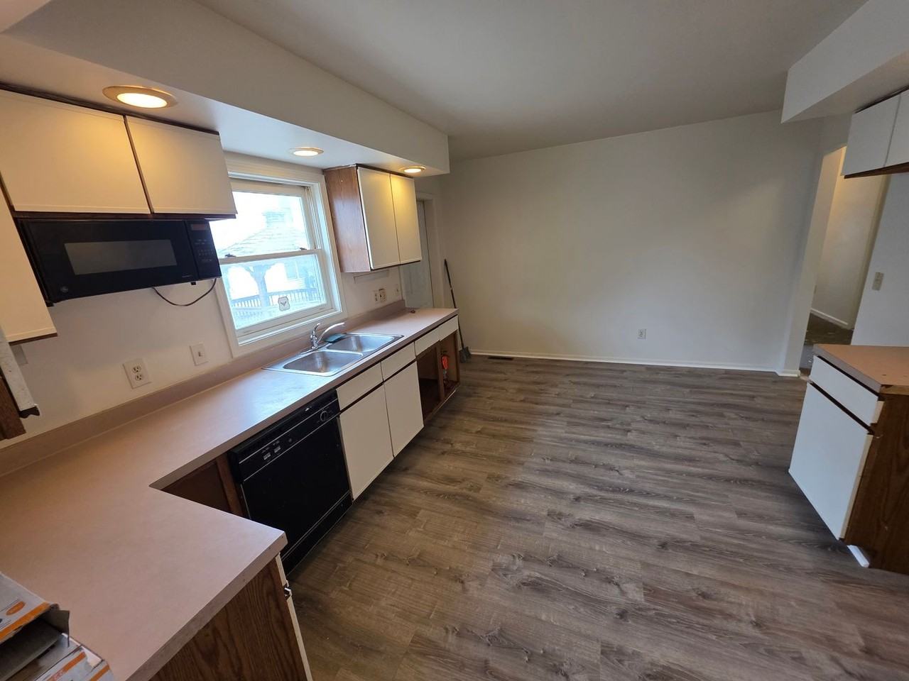 165 Atkinson St #7 - Photo 2 of 6