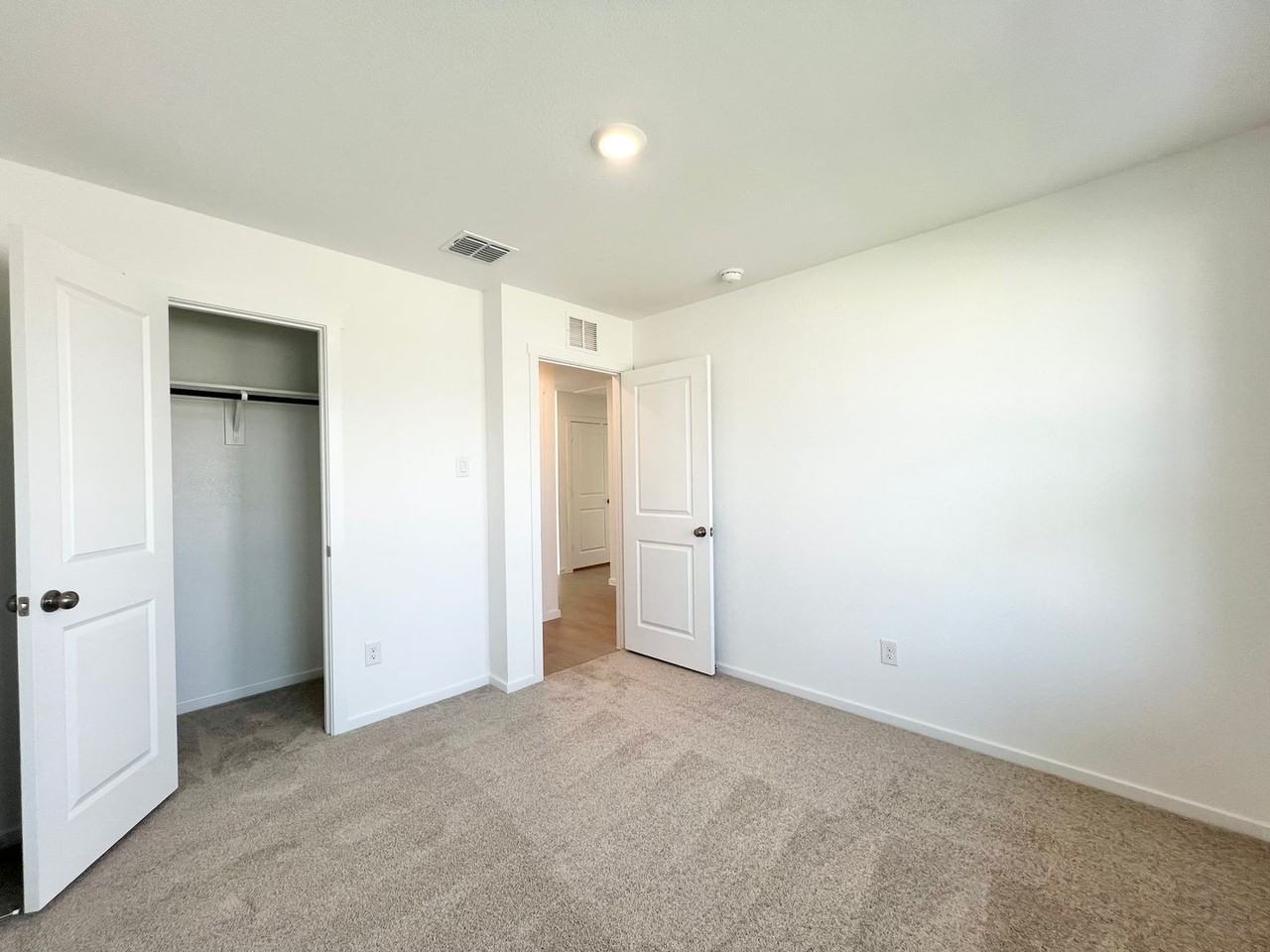 10029 Muntjac Dr - Photo 5 of 28
