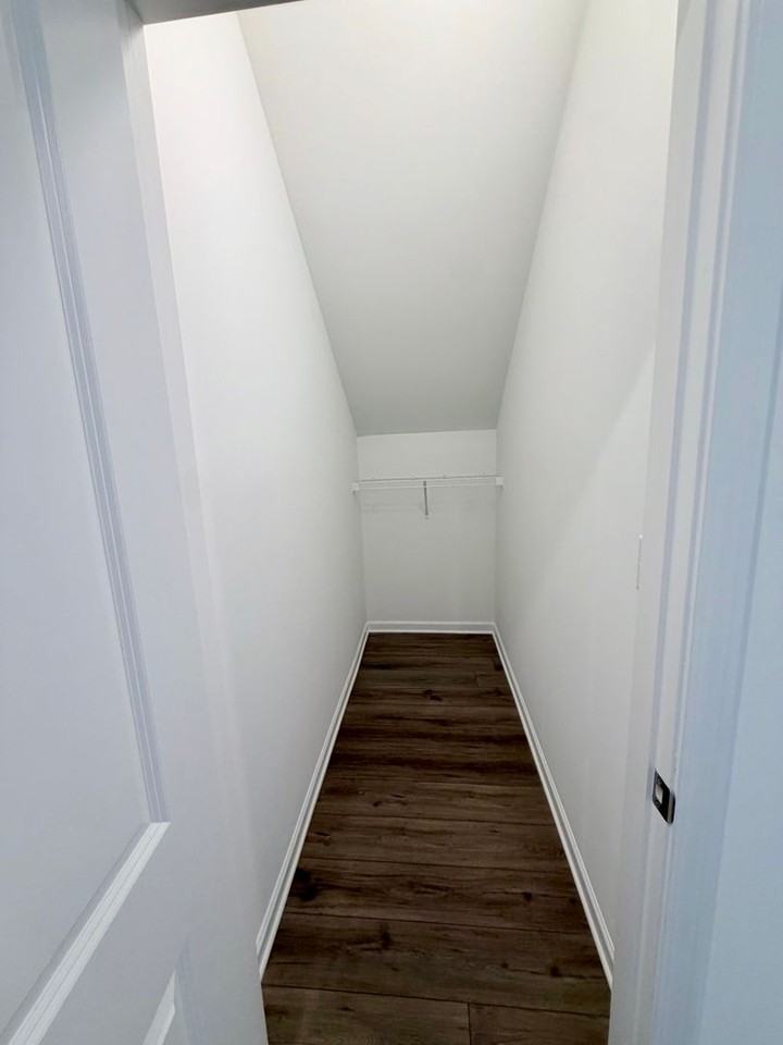 216 Old Hollow Way - Photo 7 of 37