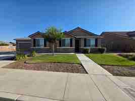 featured image of 1774 Bolton Ave