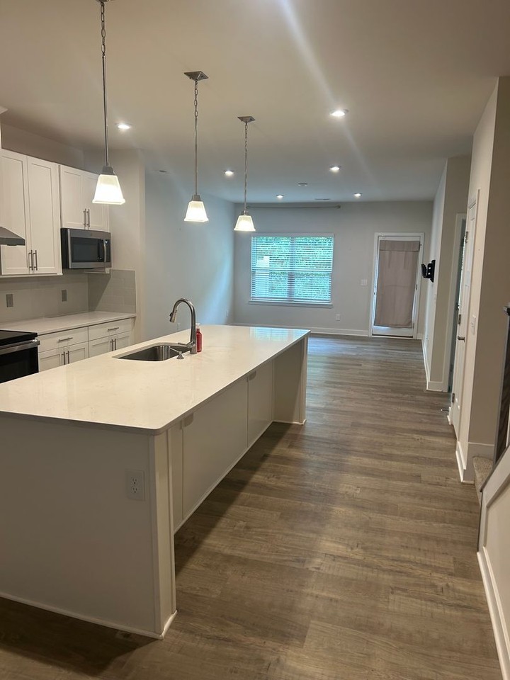 61 Moss Hollow Way - Photo 2 of 20