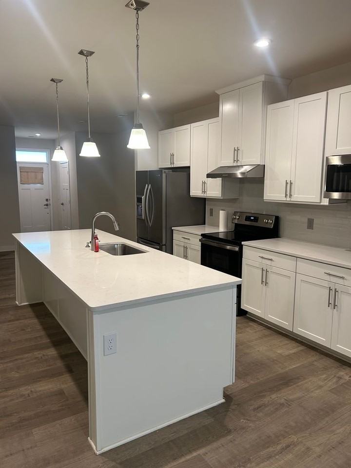 61 Moss Hollow Way - Photo 3 of 20