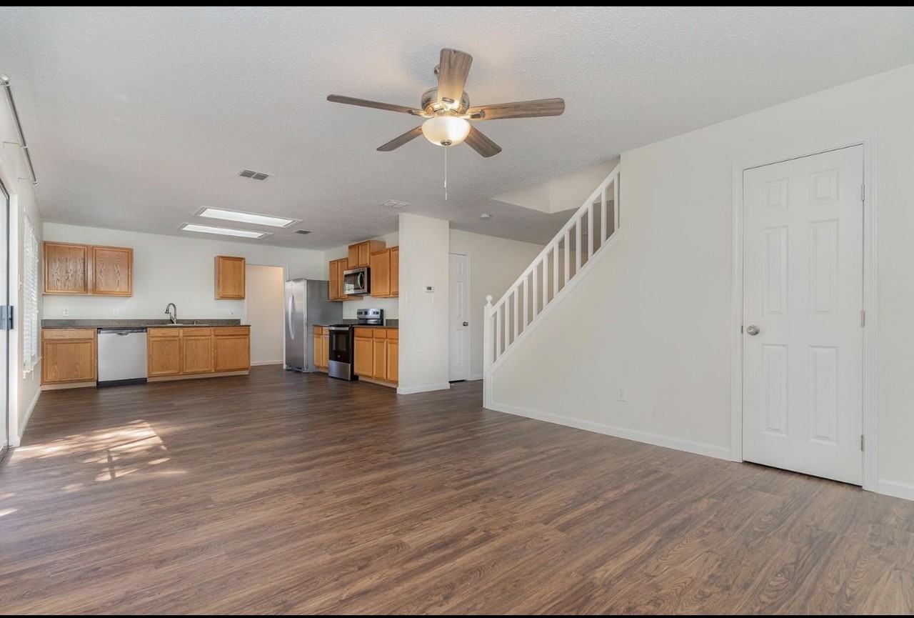 2007 Crystal Springs Drive - Photo 5 of 16