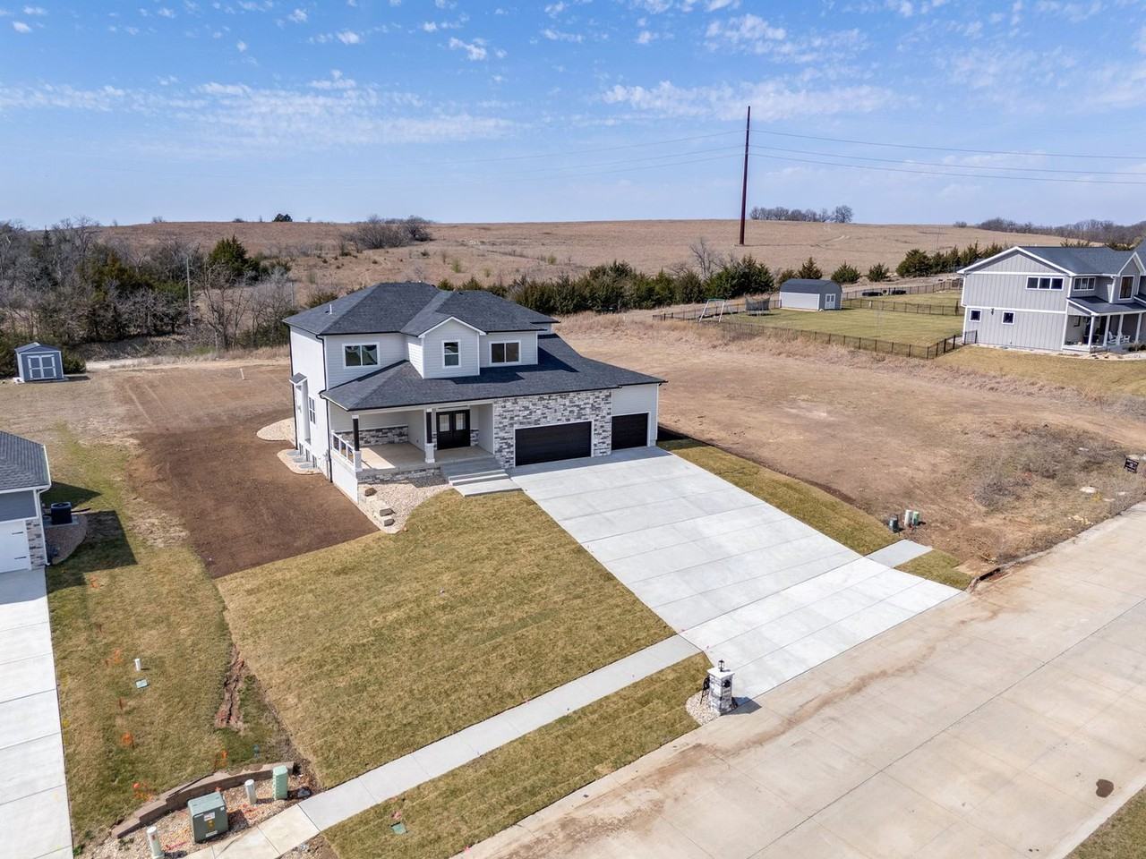 4856 High Prairie Dr - Photo 3 of 50