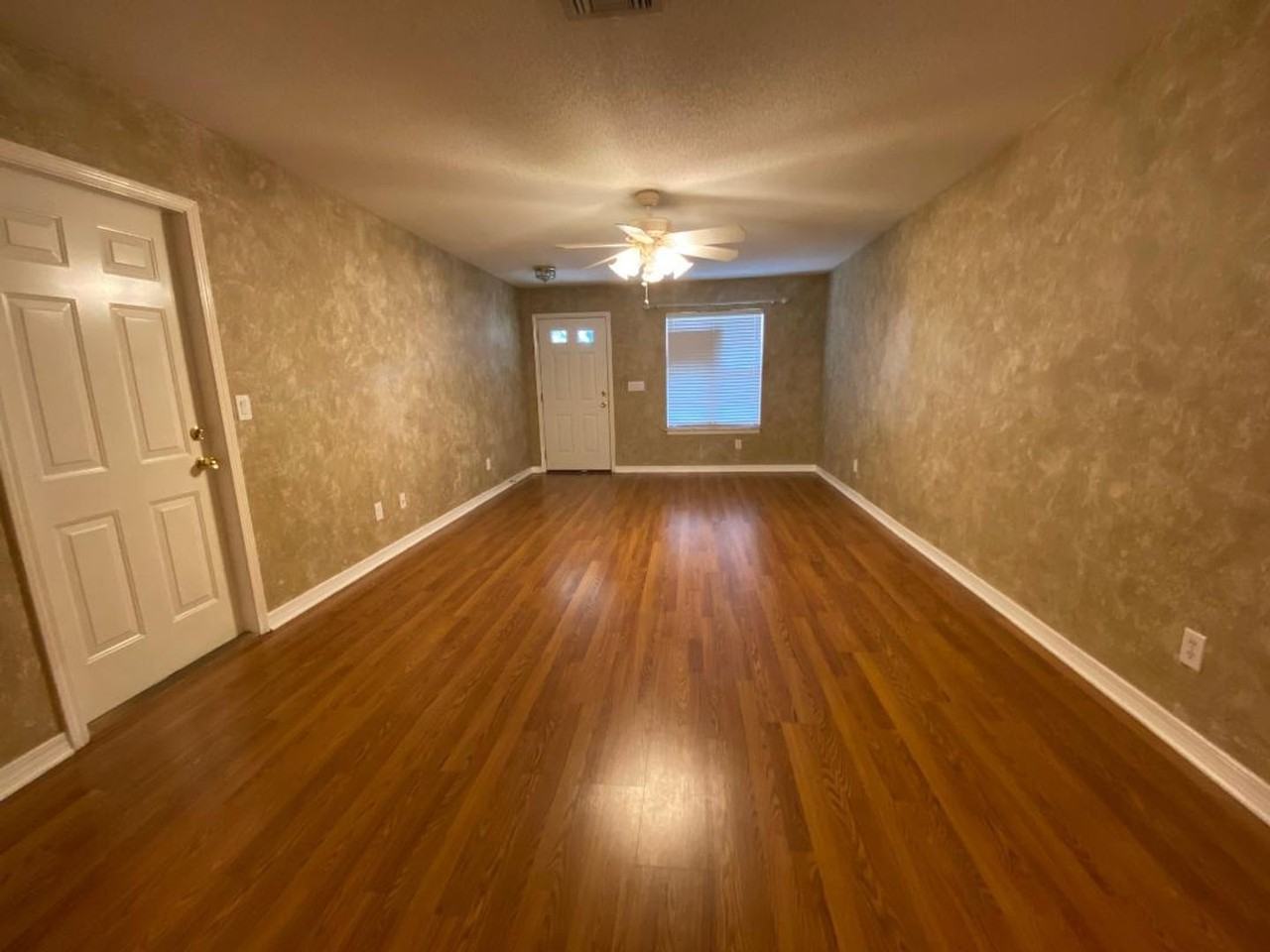163 Park Pl - Photo 3 of 12