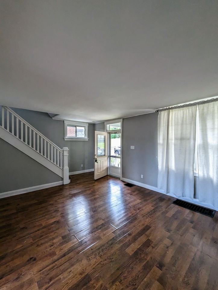 1134 Tennessee Ave - Photo 3 of 13