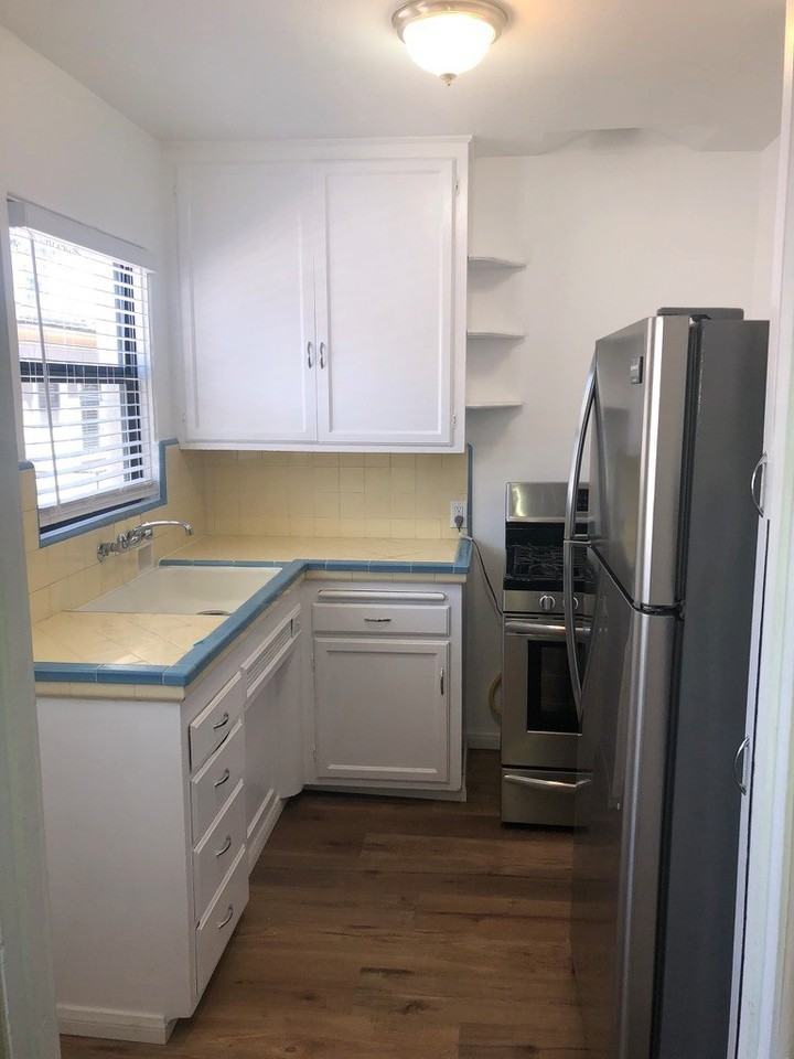 1043 Diamond St - Photo 3 of 13
