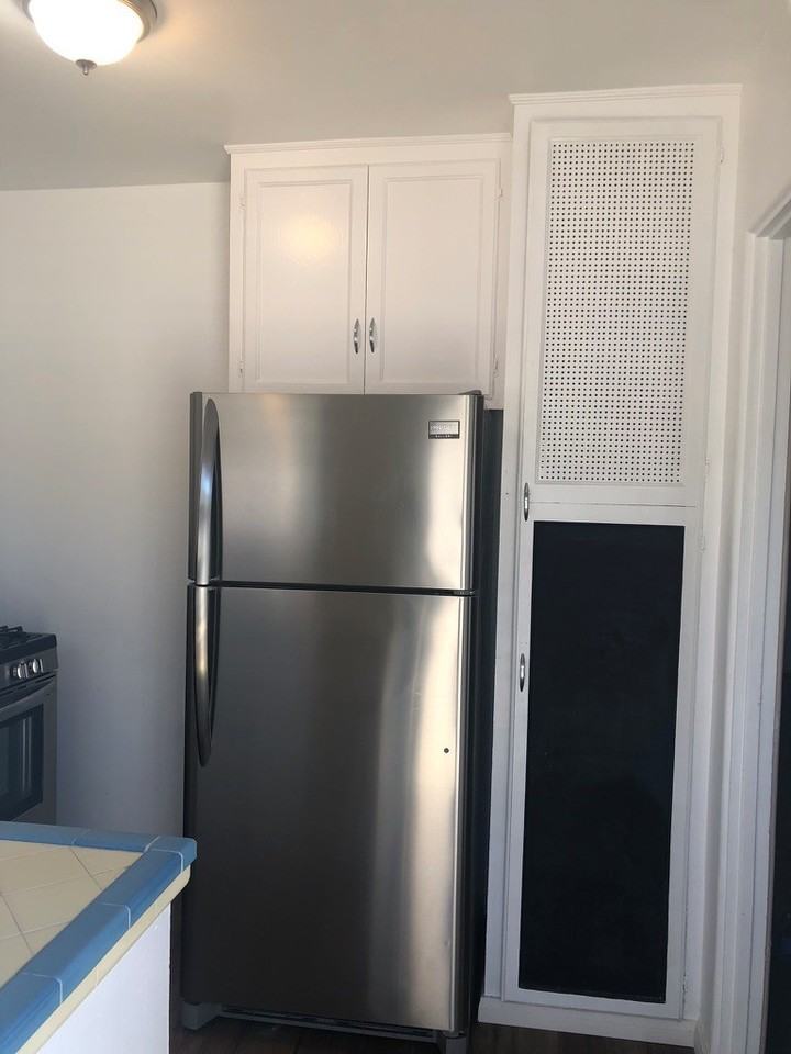 1043 Diamond St - Photo 5 of 13