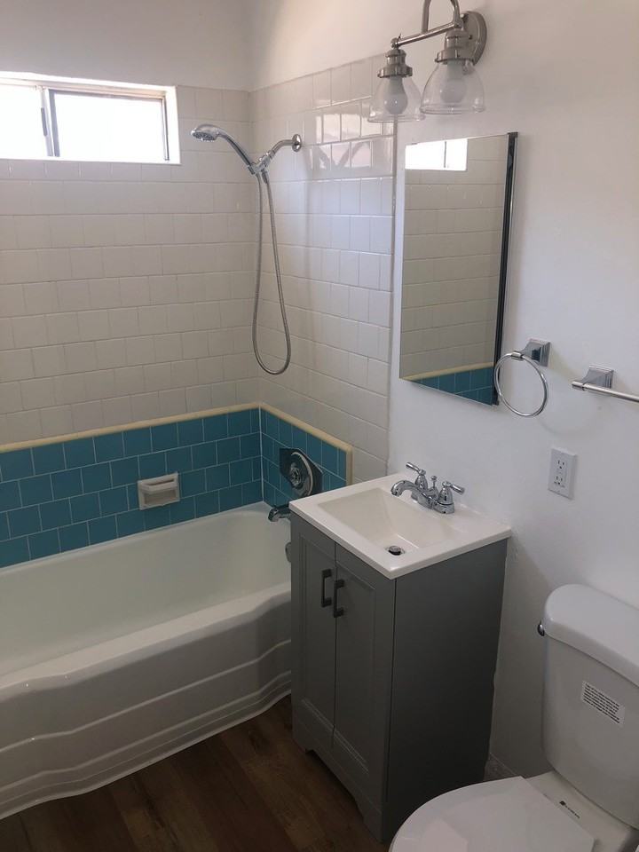 1043 Diamond St - Photo 4 of 13