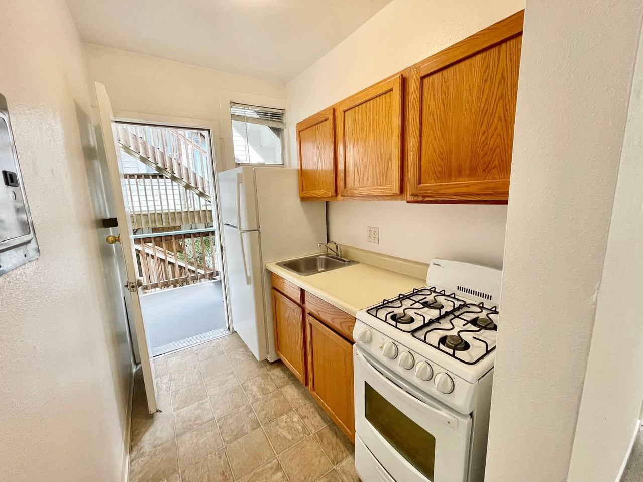 582 Grove St #2 - Photo 5 of 14