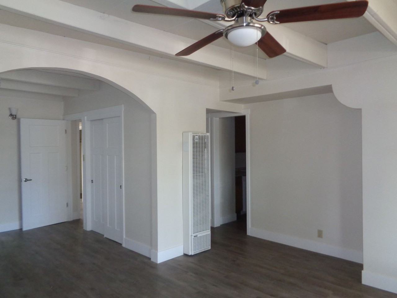 300 Utah St - Photo 3 of 11