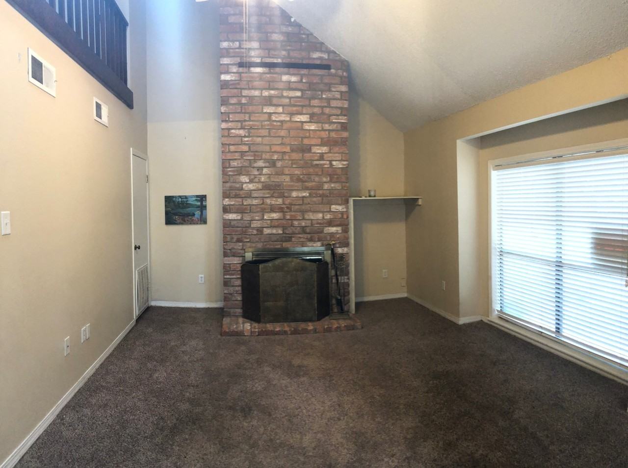 1324 Sharlo Ave - Photo 4 of 17
